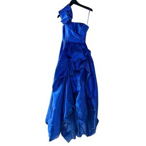 Mac Duggal One-Shoulder Blue Gown